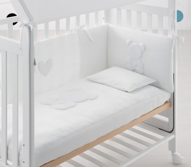 Azzurra Design dettaglio Contact Domus bianco