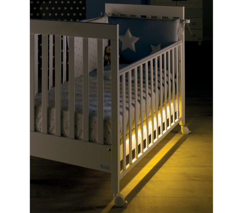Azzurra Design lettino Homi bianco con Sistema Light acceso